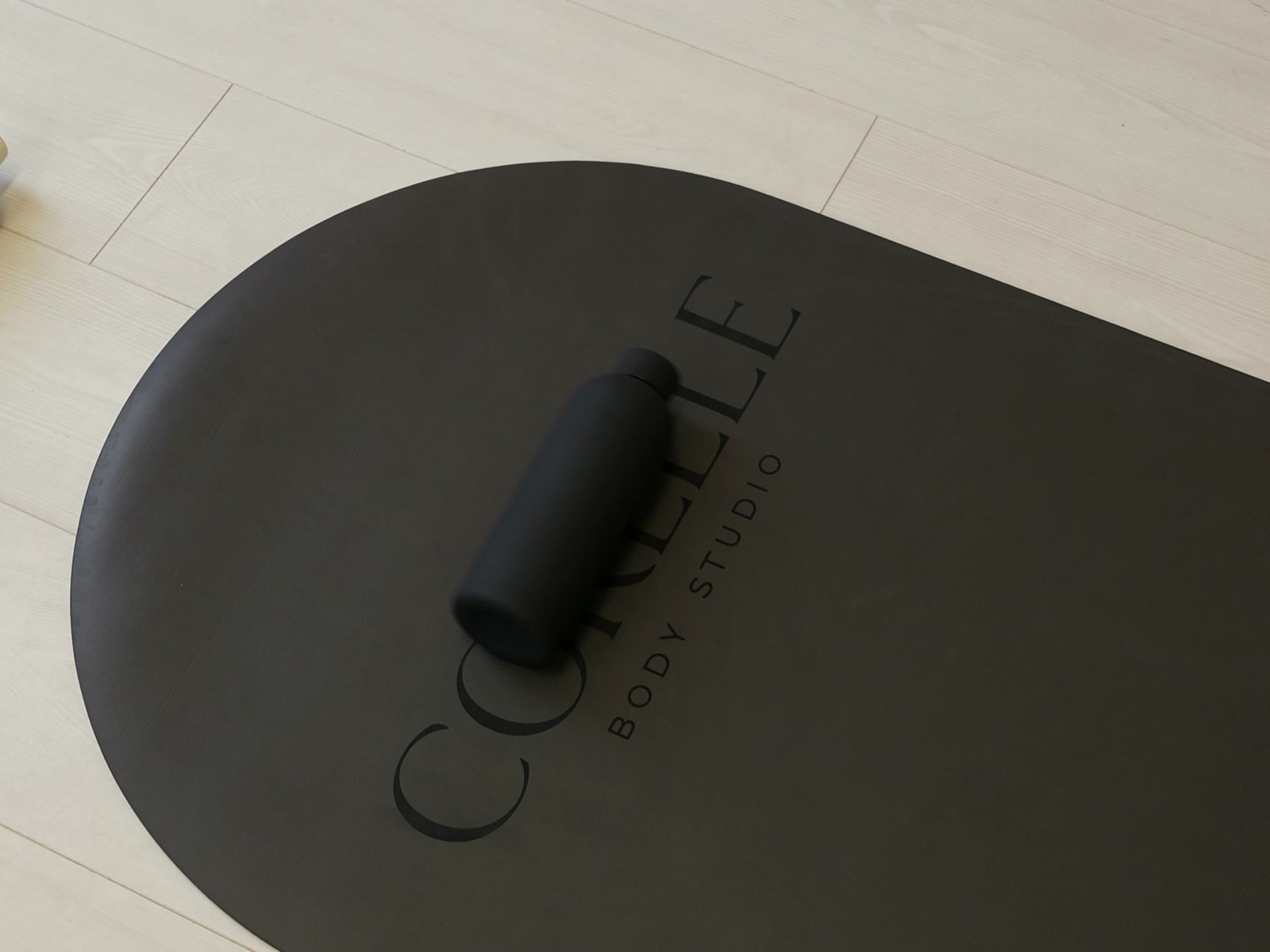 CORELLE feliratú kulacs a stúdió matracán